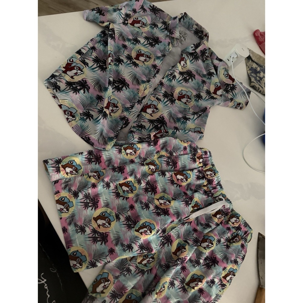 Bucees‎ Hawaiian Youth Outfit Read Description For Size